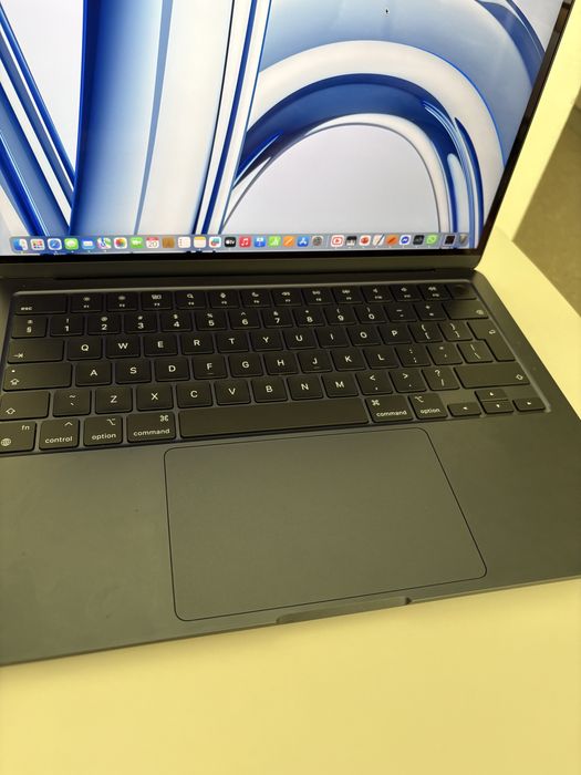 Laptop macbok air