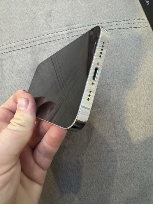 Iphone 13 pro 256 gb. White