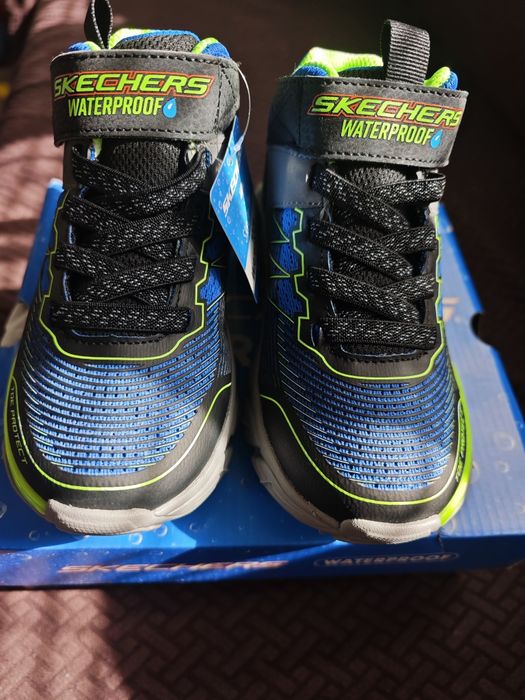 Водоустойчиви обувки Skechers