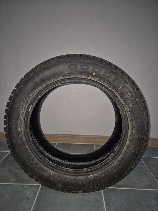 Продам зимние шины