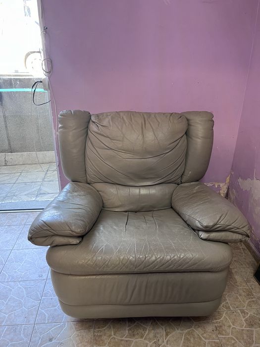 Релакс кресло от естествена кожа.