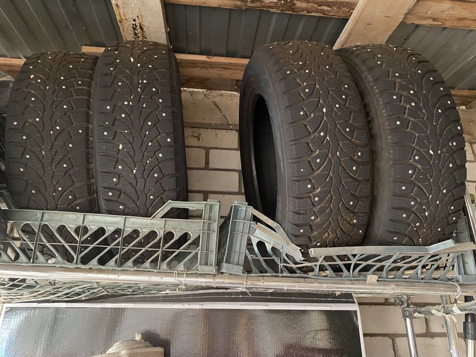 Зимние шины 185/65/15