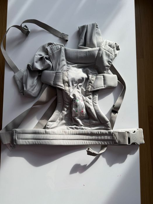 ПРОМО. Като нова. Ергономична раница ergobaby embrace