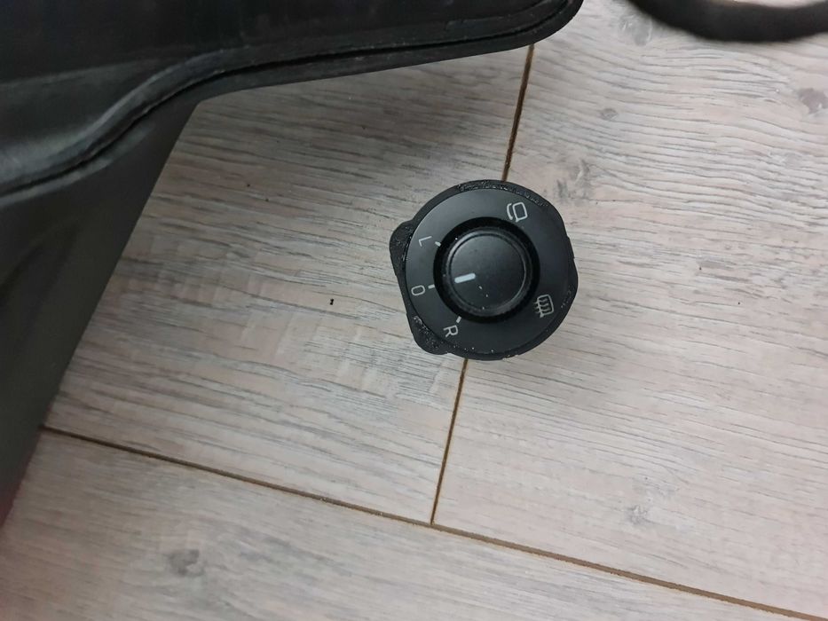 Oglinzi + calculatoare Skoda octavia 3, incalzire, rabatare si lumina