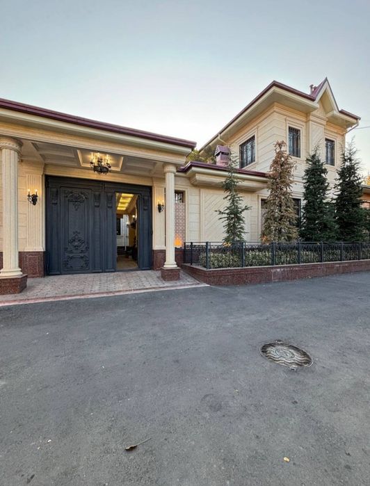 Саломатина.  Шота Руставели.  Дом Мечты .