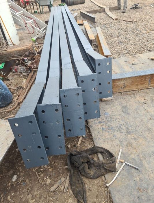 Vand 5ferme metalice cu deschidere de 8m din profil IPE 180
