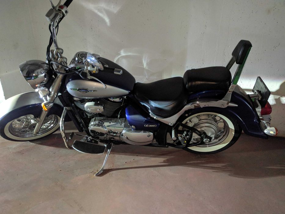 Suzuki C800/VL800