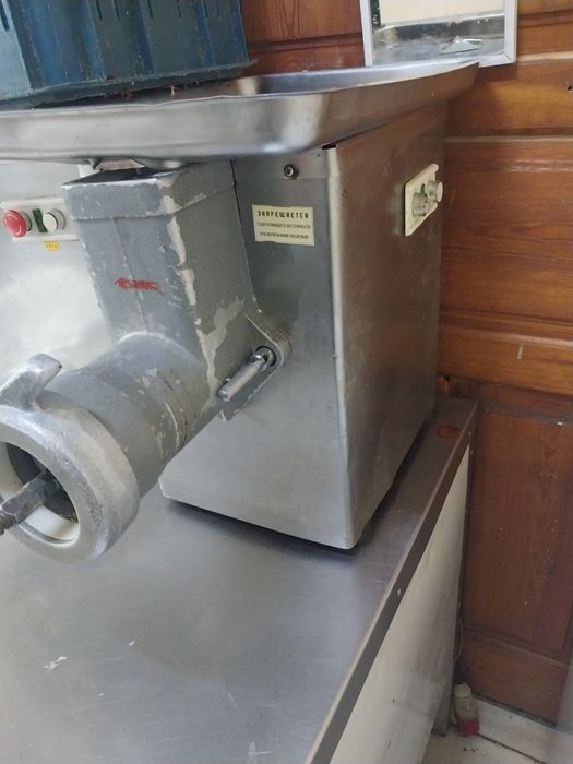 Прадаю мясорубку в хорошем состоянии