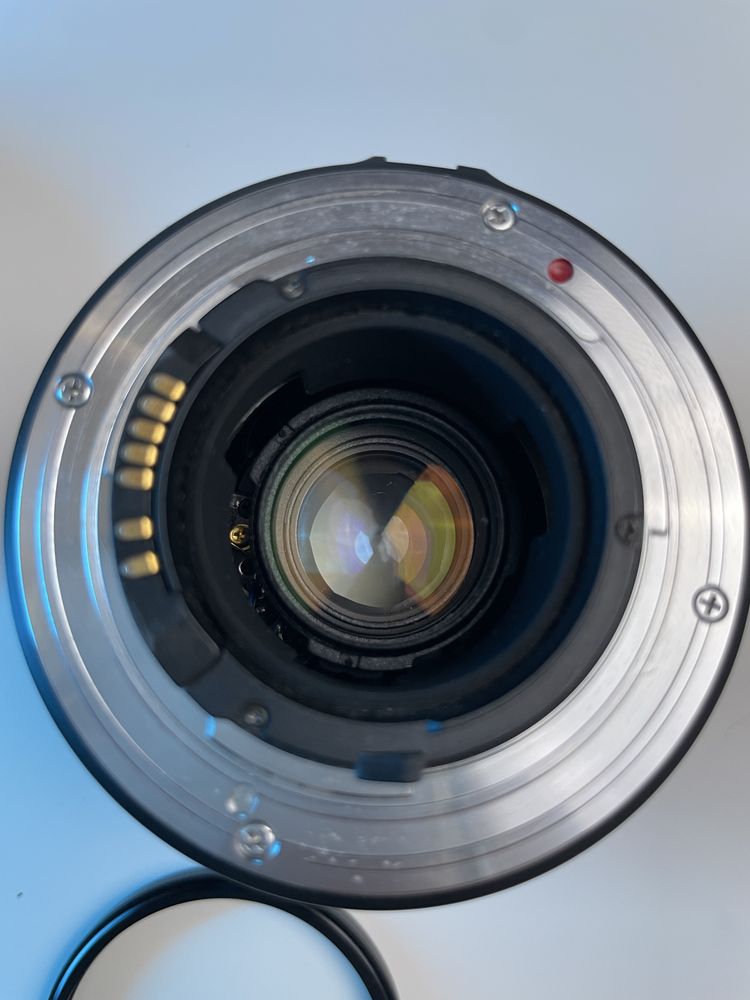 Obiectiv Sigma UC Zoom 28–70mm f/2.8–4 canon