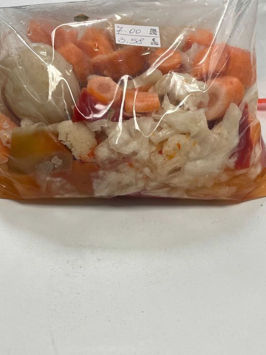 Продавам домашна селска туршия