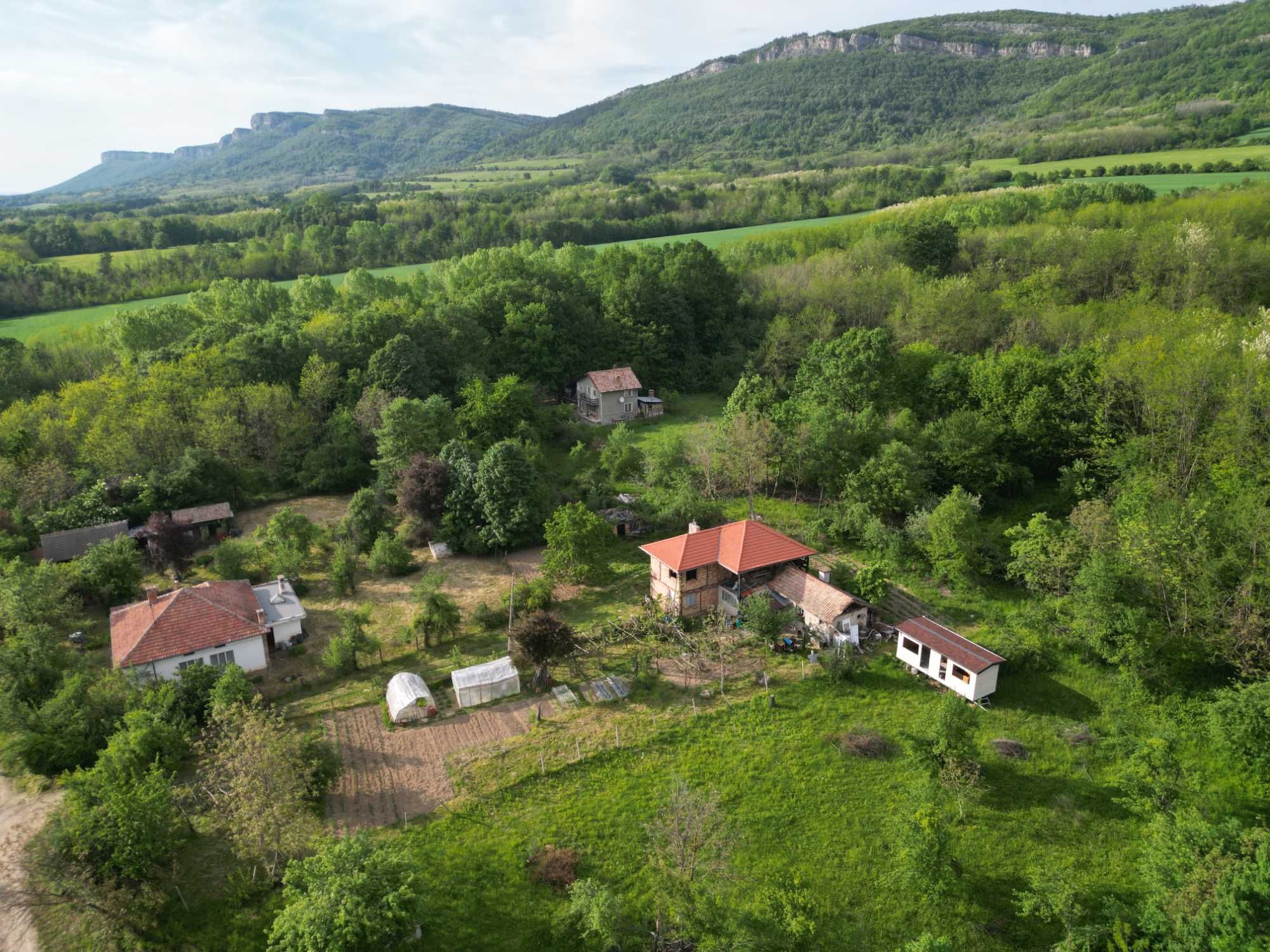 Продава ПАРЦЕЛ, с. Лоза, област Габрово