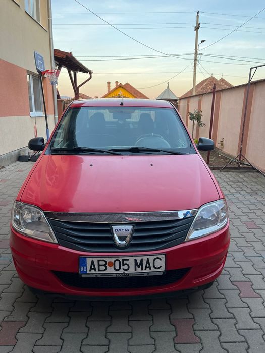 Masina Dacia Logan
