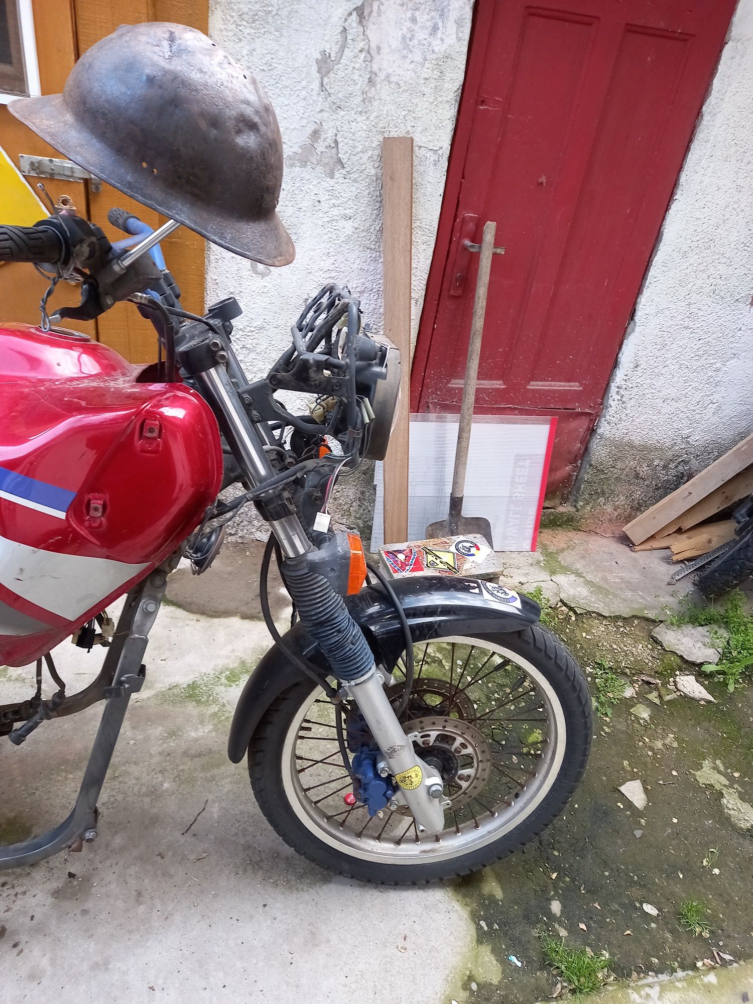 Piese yamaha supertenere750