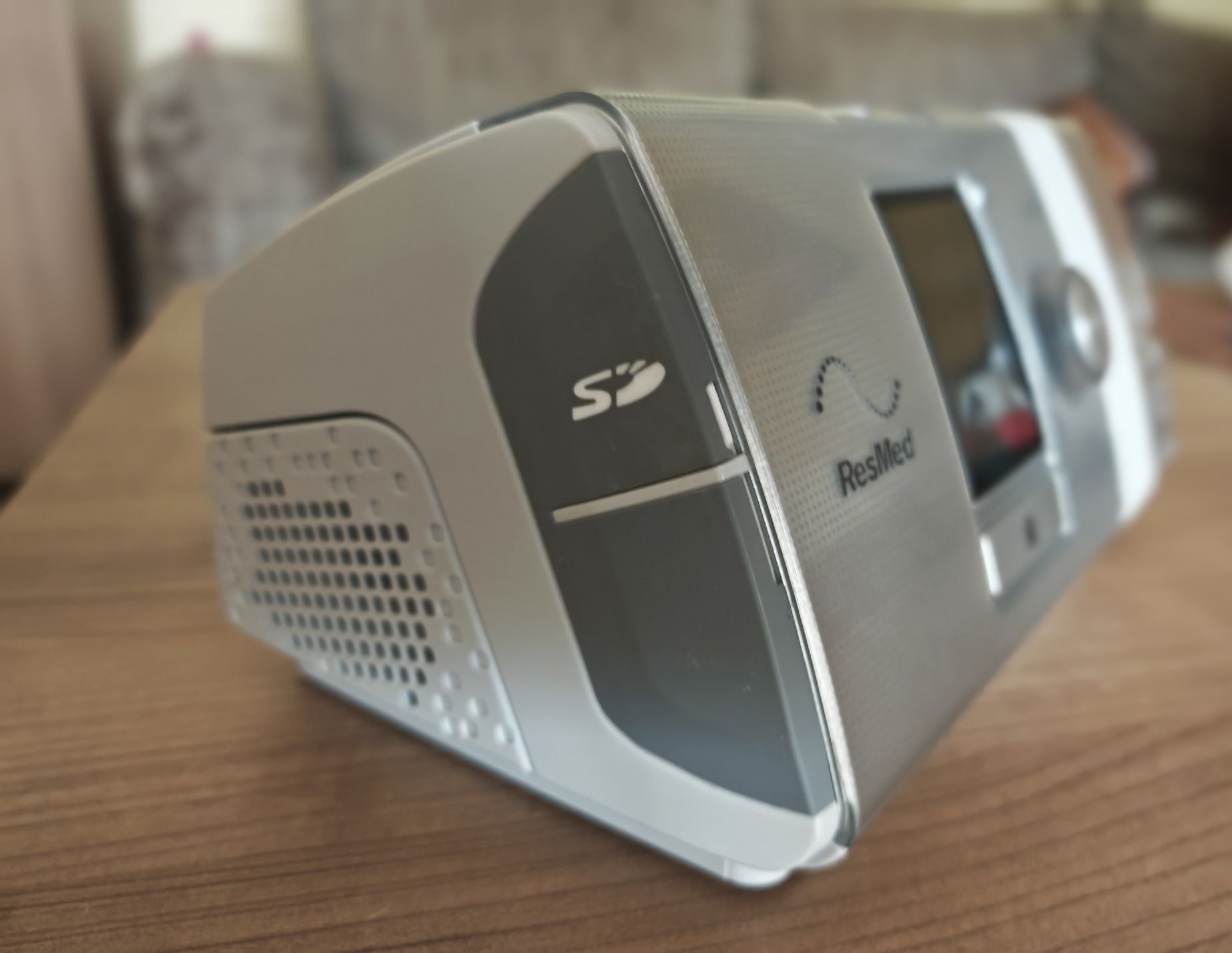 Aparat BiPap pt apnee model Resmed AirCurve 10 ST