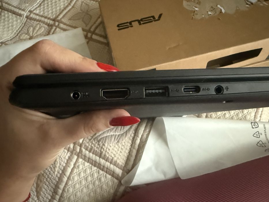 Лаптоп Asus чисто нов внос Германия