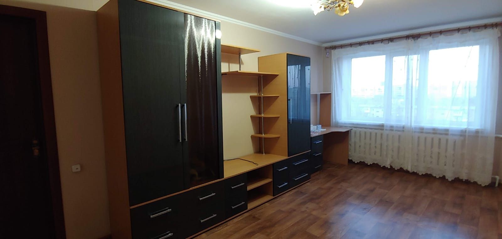 Продам 2 комнатную кв.Строителей 19