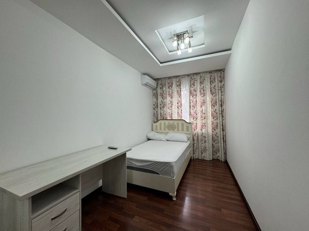 Продается 4в3 комнатная квартира,Садыка Азимова, Японское посольство