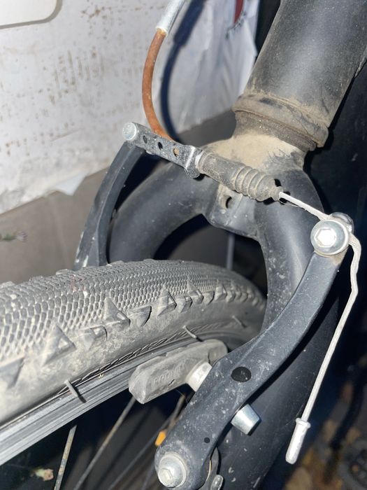 Bicicleta cu piese bune. De restaurat sau pentru piese.