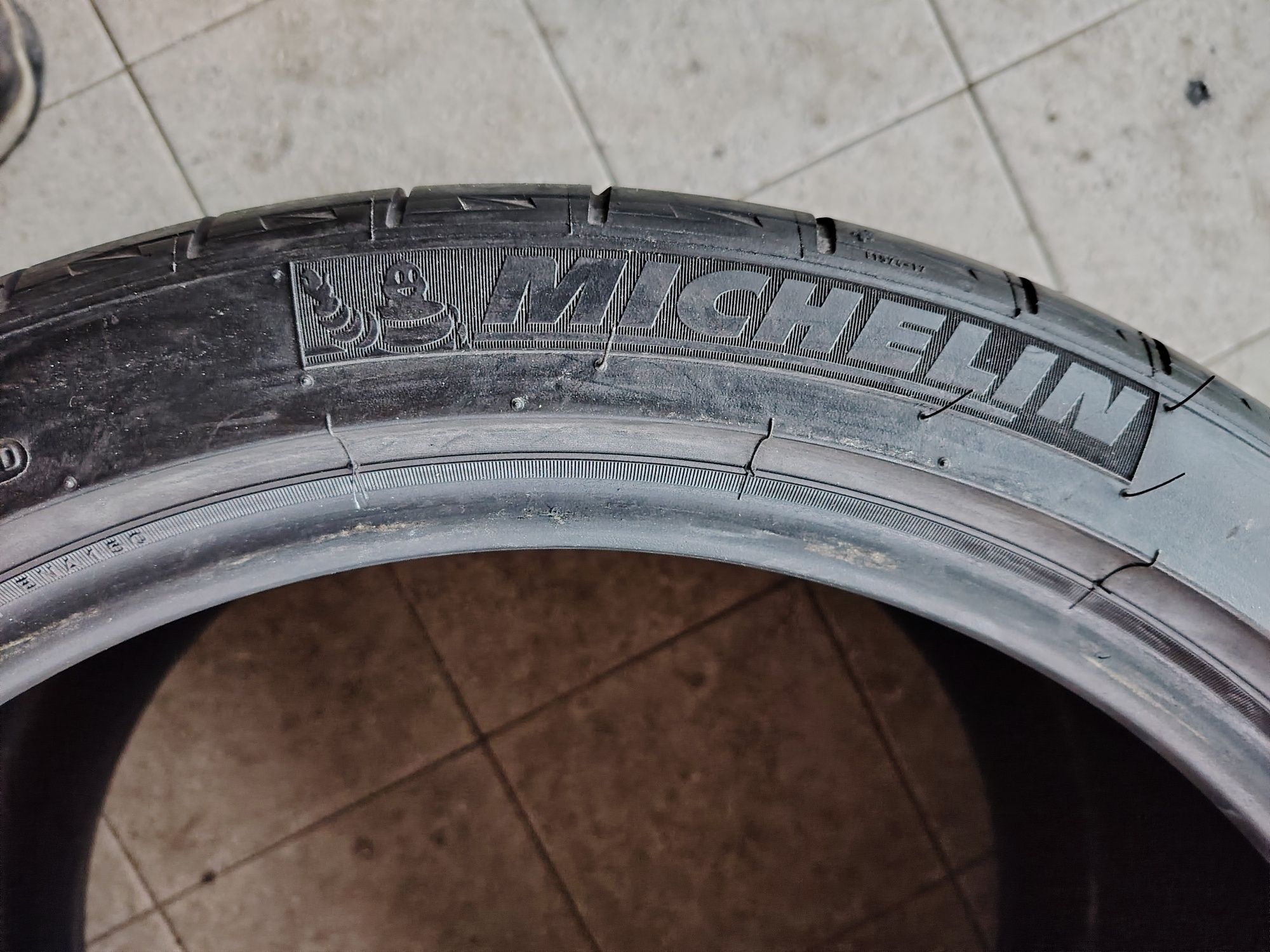 305/30 R19 Michelin PilotSport ZR cu buză, de vara