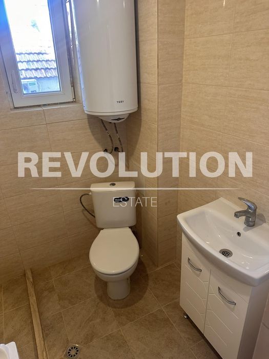 Дава се под наем Тристаен апартамент в Варна, Цветен квартал - 65 кв.м за 375 € - Снимка #8