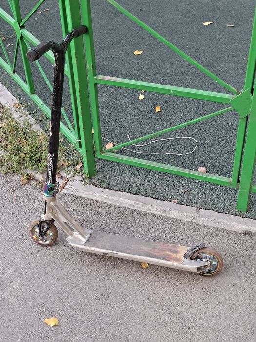 Продам трюковой самокат