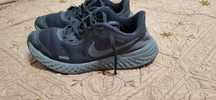 Adidasi Nike Revolution marimea 37.5