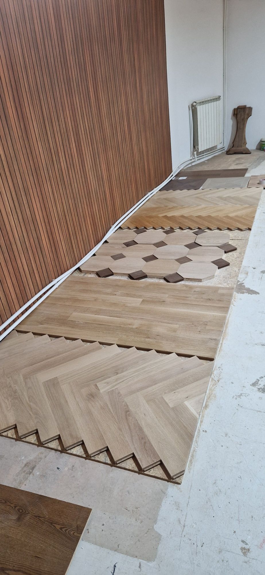 Comercializare și montare parchet lemn masiv și stratificat