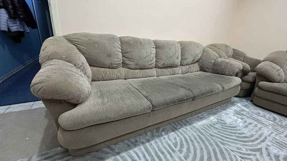 диван + 2 бр. фотьойли