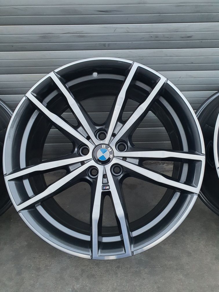 jante Bmw pe 19, M4,M2, G30,G20 originalein doua lațimi bicolore