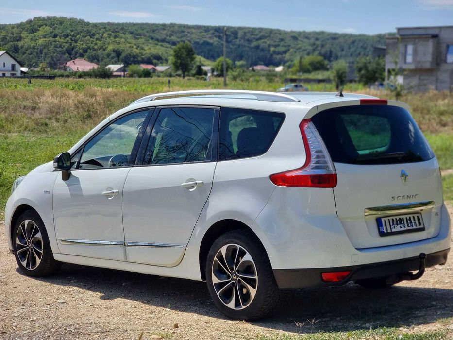 RENAULT SCENIC dci 130 Bose edition