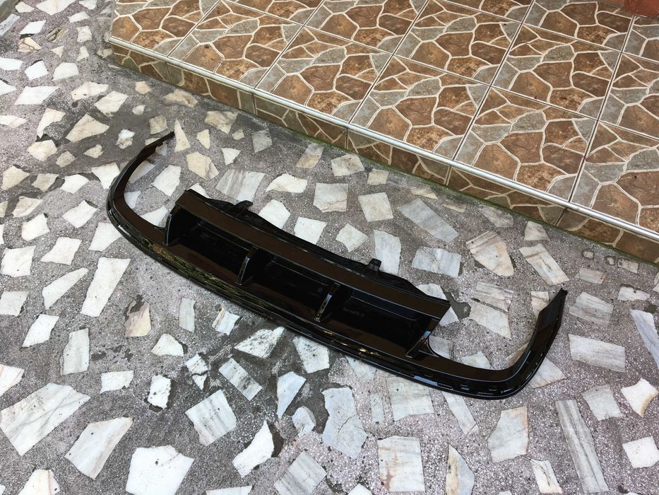 Difuzor bara spate (fusta)  model R line Volkswagen Passat CC