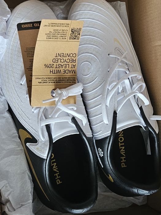 Nike Phantom GX II Academy Astro Turf Football Boots. Marime:40