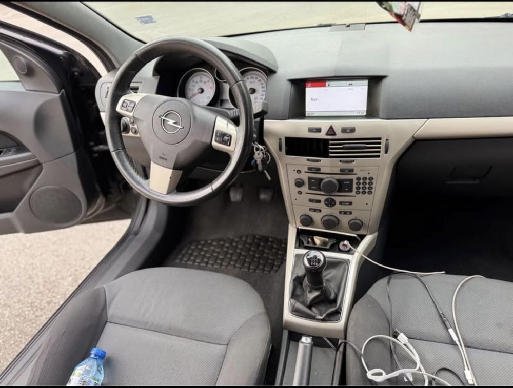 Opel Astra H GTC 1.7CDTI