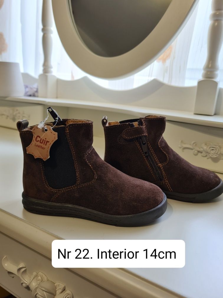 Vând incaltaminte din piele, piele întoarsă copii fetite ,baieti