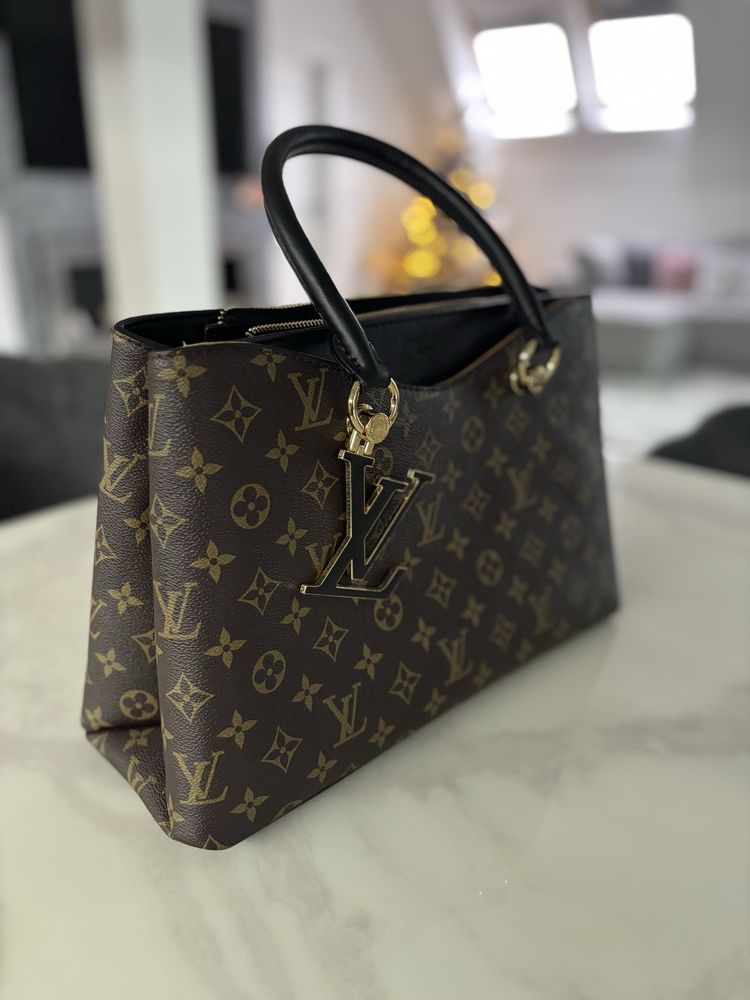 Дамска чанта Louis Vuitton