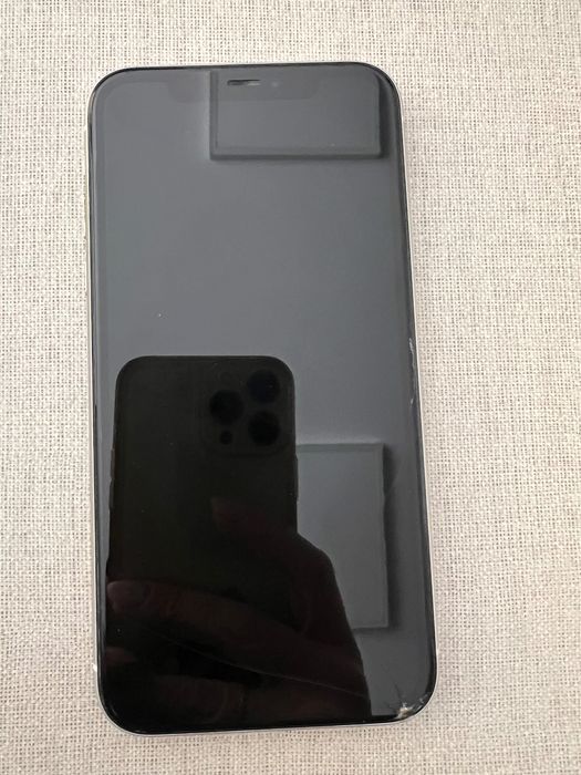 iPhone 11 запазен