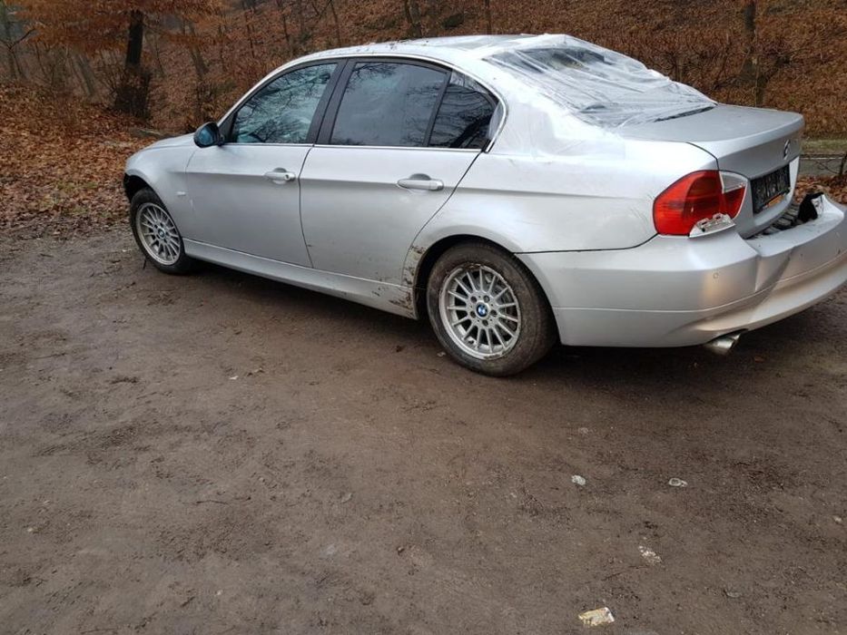 Dezmembrez BMW E90