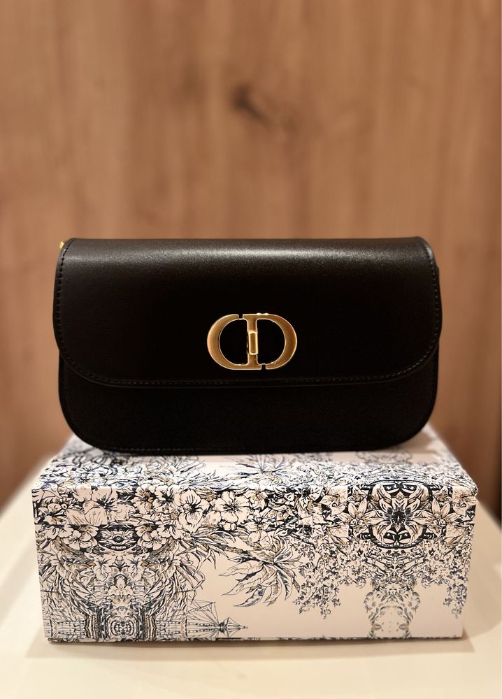 Сумочка от бренда“Dior”