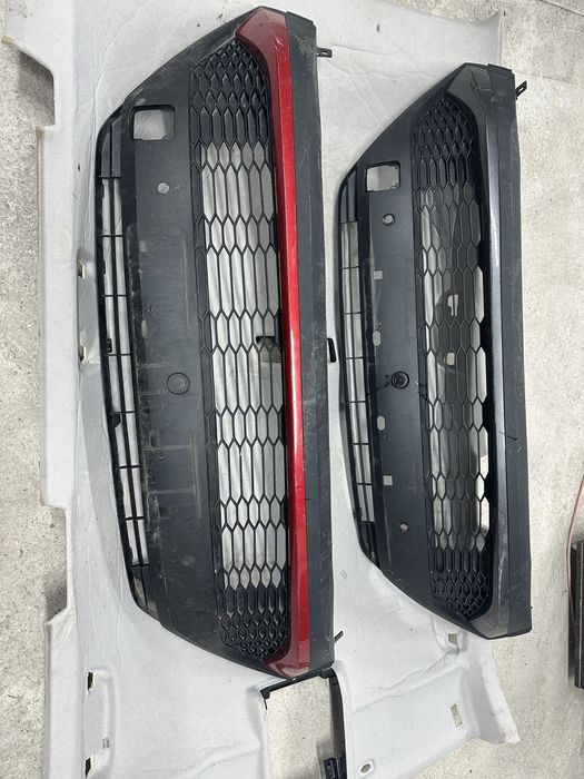 Grilă bară față  toyota chr.52129-f4110.