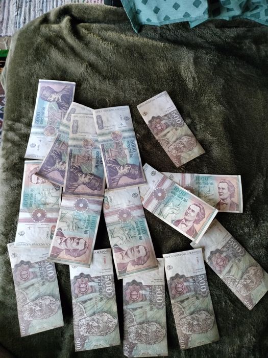 Bancnote vechi în stare foartă bună