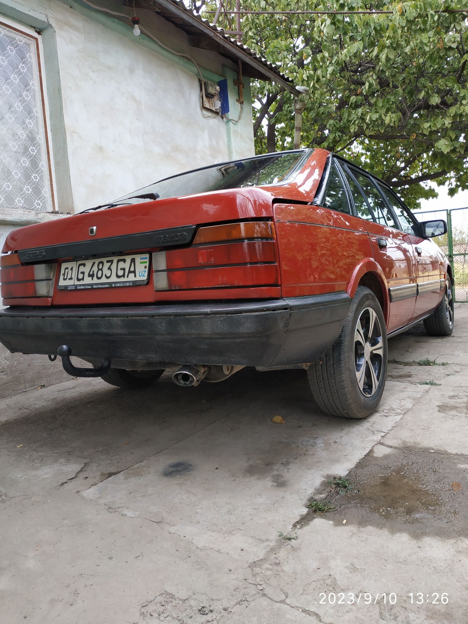 Продам автомобиль Mazda 626.