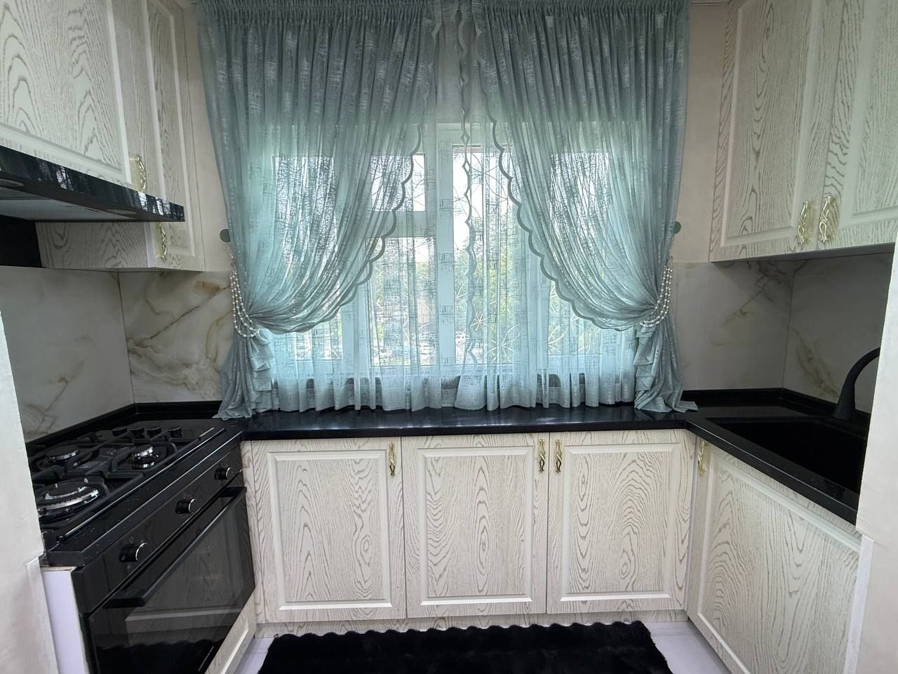 Продается 4х ком квартира на ул. С.Азимова, ор-р: кафе Эфенди, 90 м²