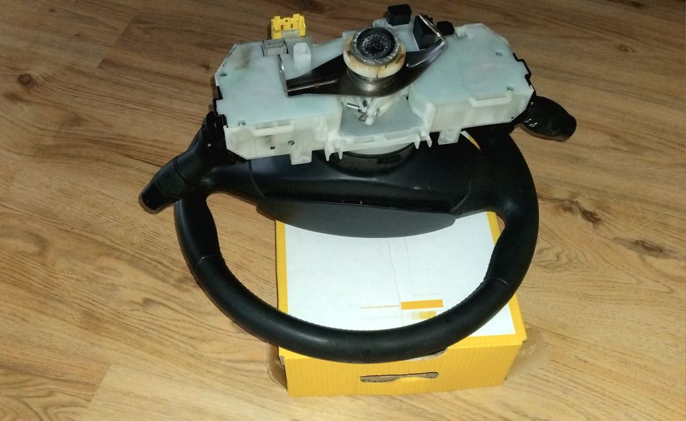 Мултифункционален волан с аербег airbag и лентов кабел + лост за мигач