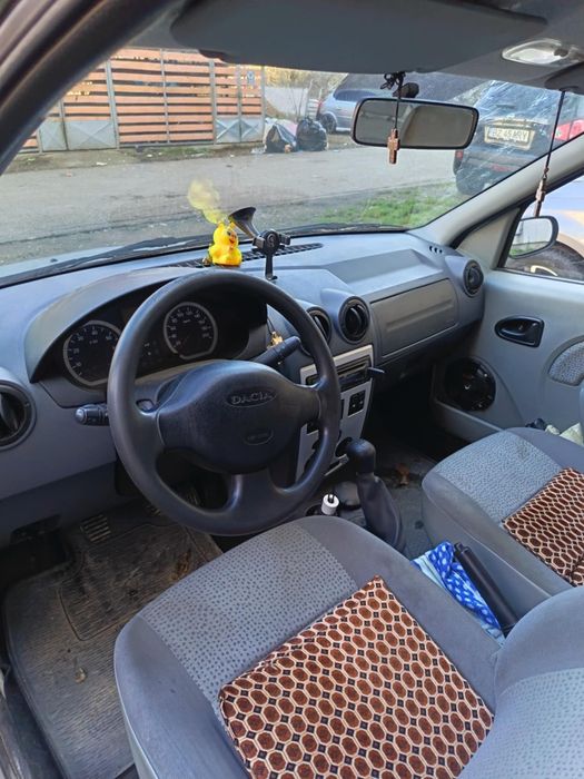 Vând Logan 1.4 An 2005