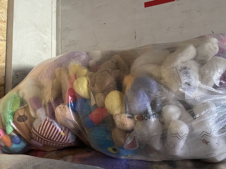 Plușuri jucării mascote din pluș la kg ambalate in cutii de 10 kg