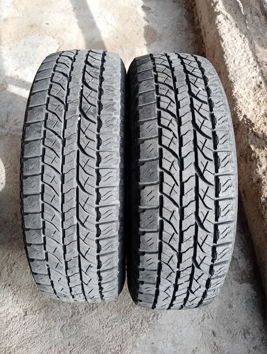 4 бр. всесезонни  гуми за джип Yokohama 205/70 R15