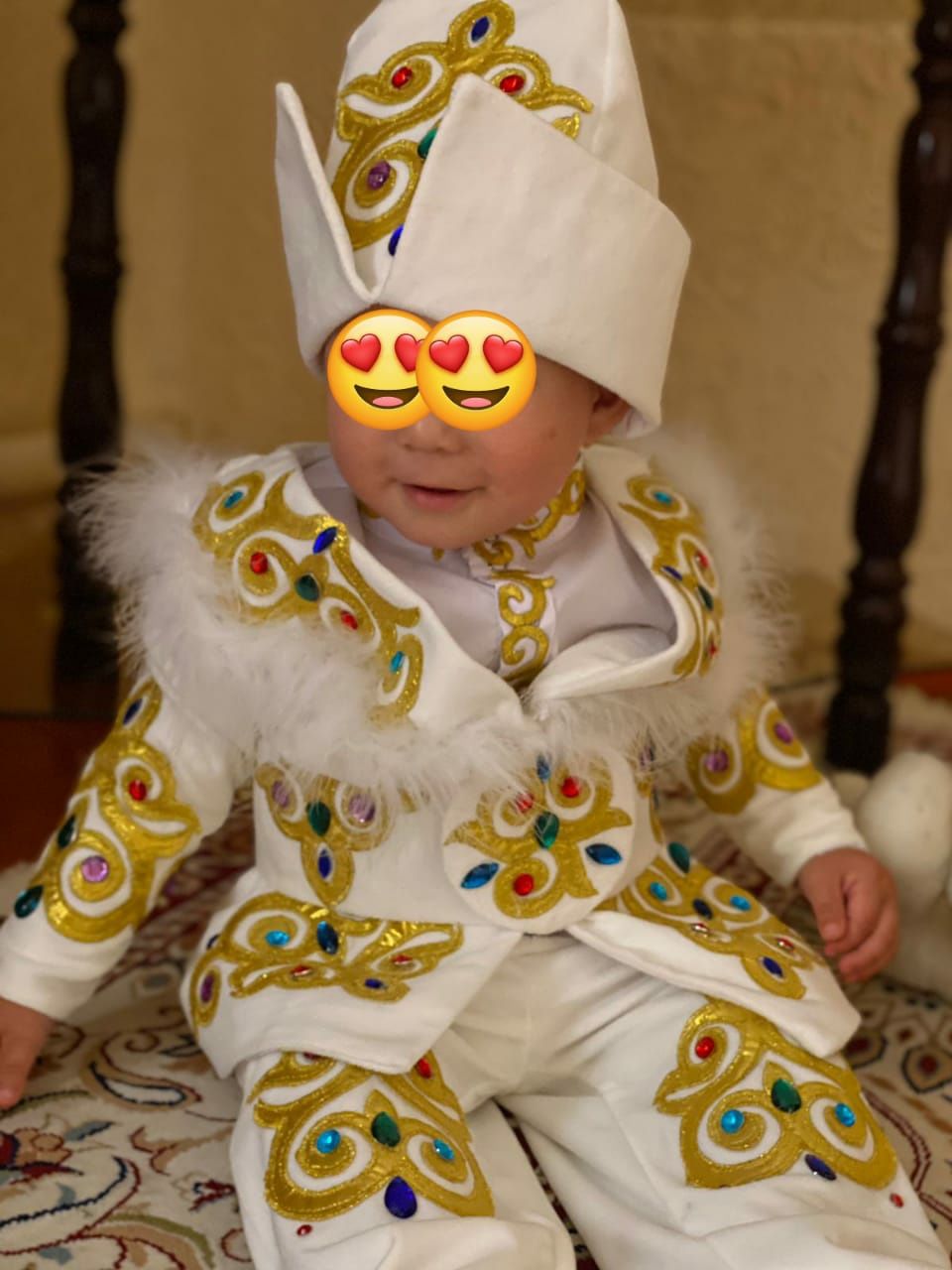 Продам казахский детский костюм на годик