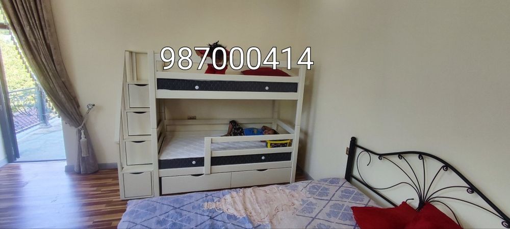 Двухьярусная кровать