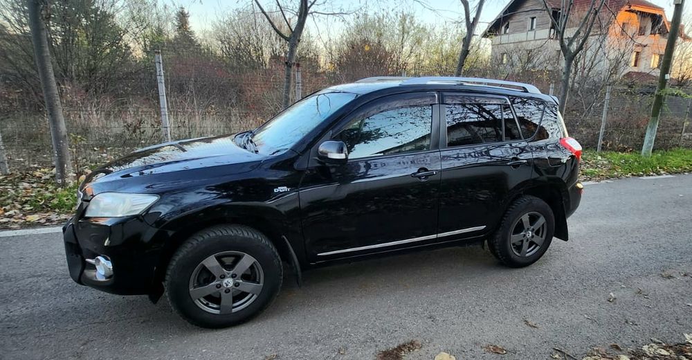 Toyota Rav-4 - Automata - 4x4 - fab 2012