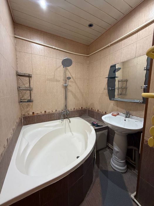 5 хонали квартира 65000 торг